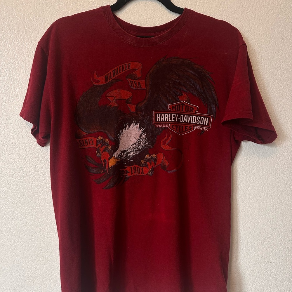 2007 maroon Harley top. Size medium.